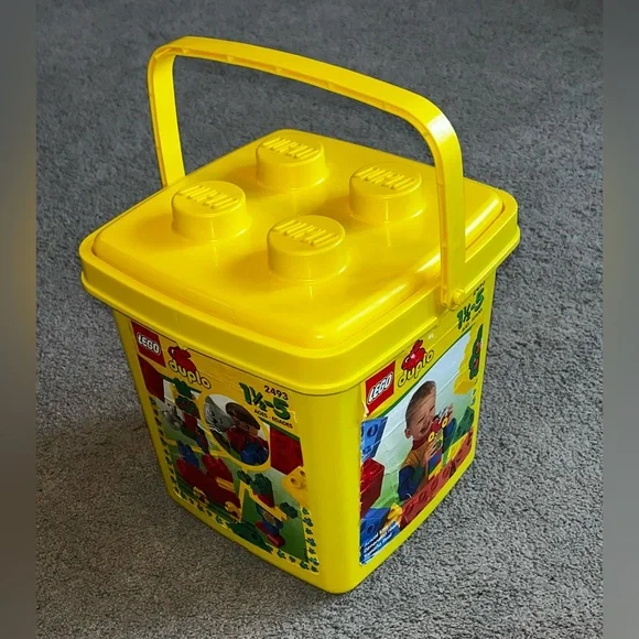 Vintage 1998 Lego Duplo Assortment of Pieces with Yellow Carrying Case - Picture 1 of 10